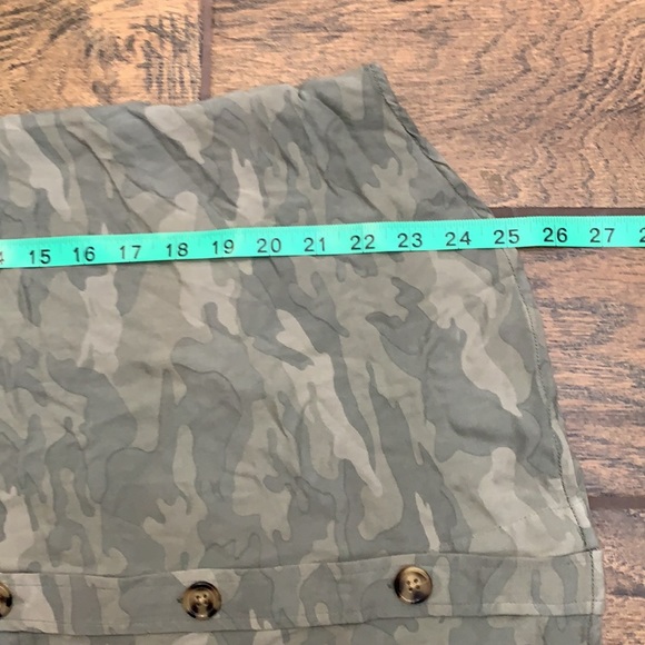 New! Maurices Button Down Camo Top - Picture 7 of 7